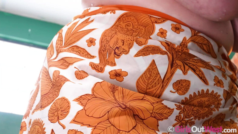 Girls Out West: Harige bbw met enorme tieten masturbeert met behulp van haar...