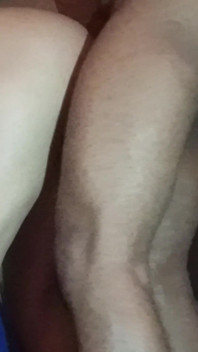 Il ragazzo desi mi ha scopato il culo dopo che mio marito se ne è andato