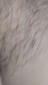 Marido me pediu para levar seu amigo ao porão para uma ferramenta e seu amigo me fodeu lá