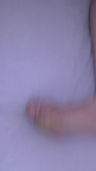 Seks threesome bareng cewek nakal di-gangbang 1