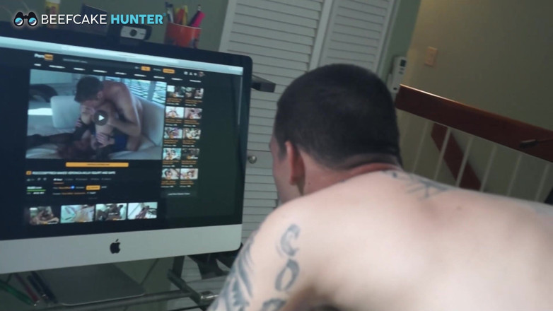 Beefcake Hunter: Sexy Antonio Trying New Hole