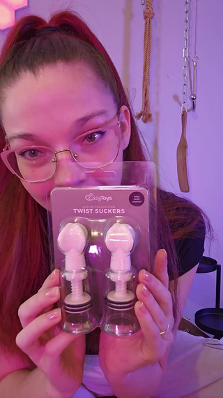 petitesubkitten: So viel neues spielzeug! Ich kann es kaum erwarten, sie...