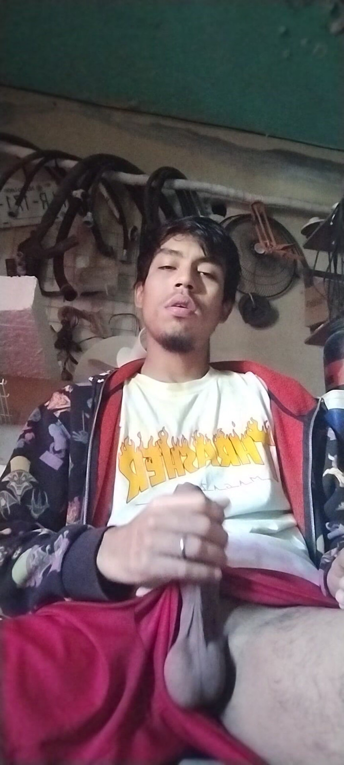 AlexAlejandro13: स्नान से बाहर आ रहा है