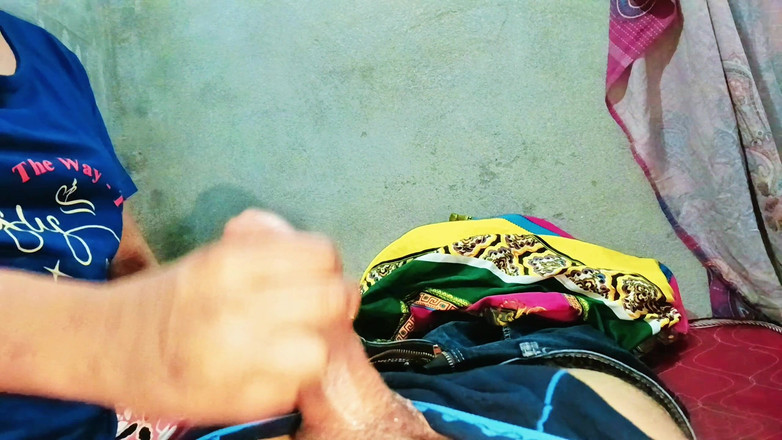 Sexy_girl_nehu: Wypuściłem mój krem w ciasnej cipce indyjskiego Bhabhi i zmusił...