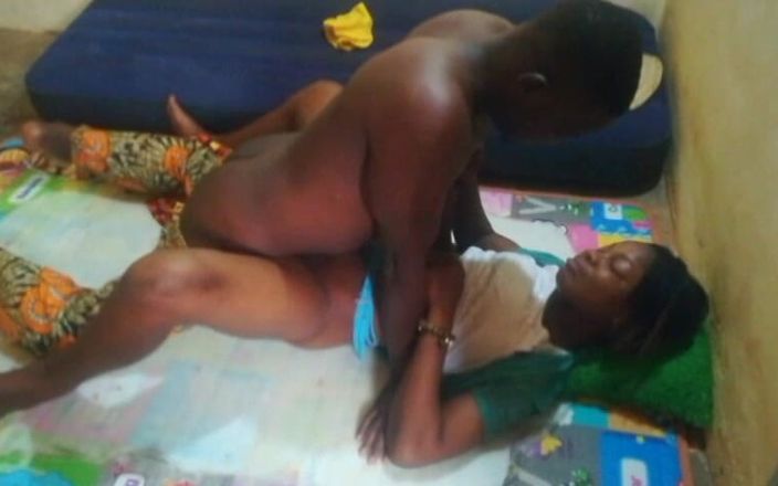 Viporn sex bais: Я трахаю своего нового арендодателя