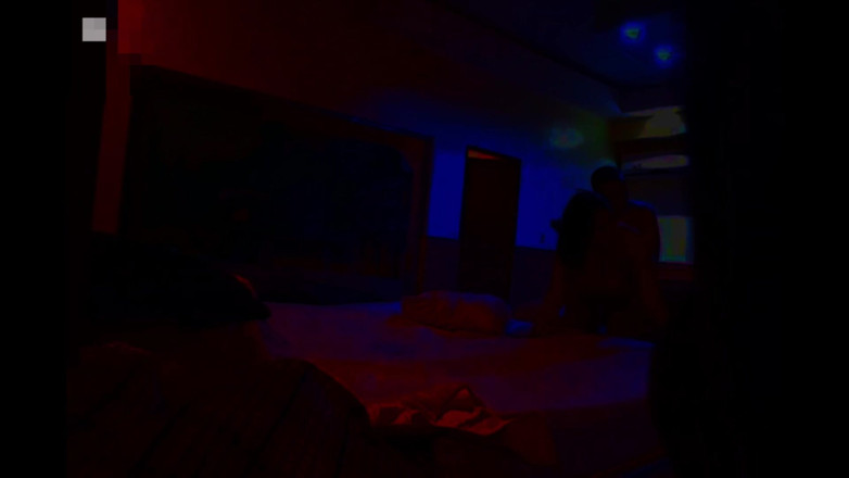Afrocouple: Kerasnya di motel dengan lampu merah bahagian 2