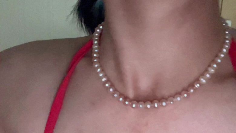 sweethanajapanese: Hana Sexy Procházka Z Ložnice Na Zahradu, Udělala Ji Záplava