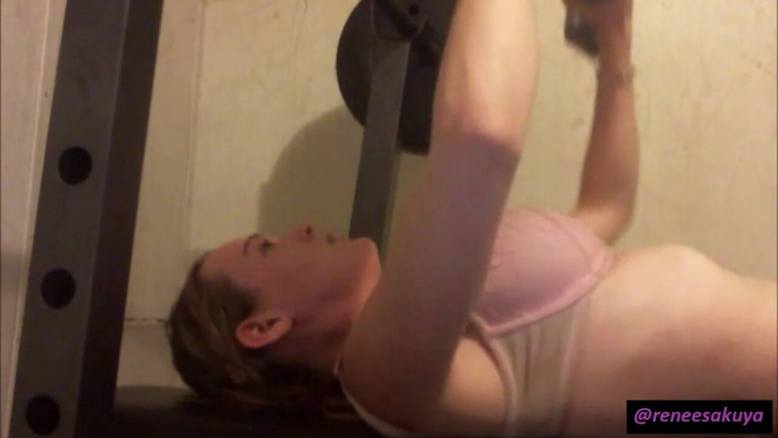 Dumbell Bench Press (Renee Sakuyas Studio) Dumbell Bench Press (Renee Sakuyas Studio)