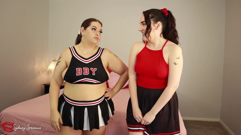 Sydney Screams: Yeni ponpon kız ft luna sapphire