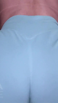 Brazilian Rabuda probează pantaloni scurți de sală