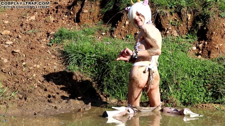 RosalinaxGirl: Lembu jantan yang kucap di dalam katil