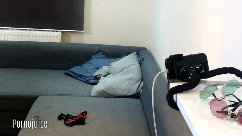 Cheeky UK girls: Britská MILFKa Eva Jayne dostane její kundičku použitou a ošukanou...