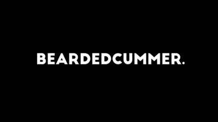 Beardedcummer: Dude pissar över handen