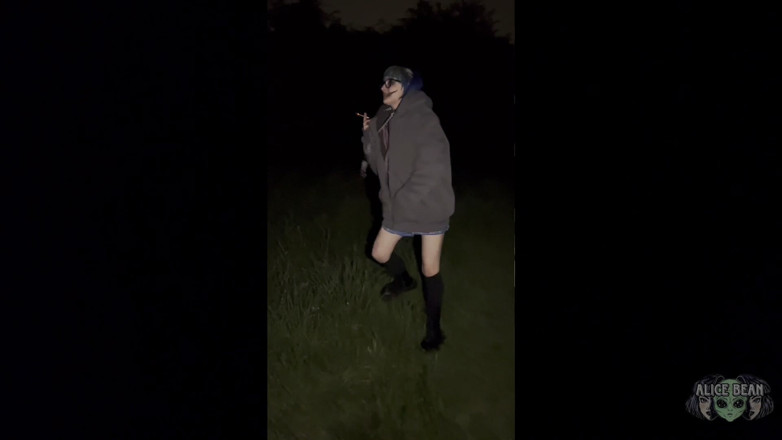 Alice Bean: Aventure de pipi en plein air