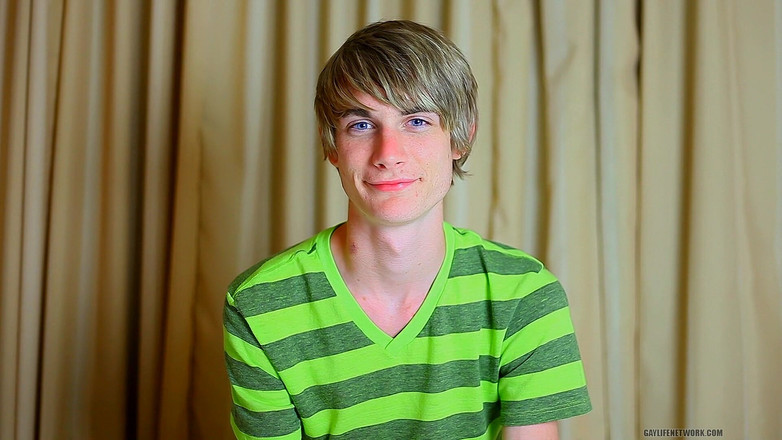 Lollipop Twinks: Preston Andrews e i suoi esilarante personaggi parlano alla telecamera