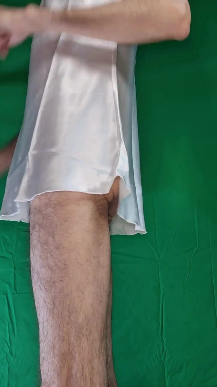 HeIsSooThin: Nachthemd und Flower-y nahtloser tanga