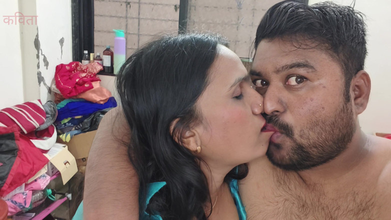 Kavita _zawazawi: Desi Indian Marathi Couple Full Close up Missionary Fuck