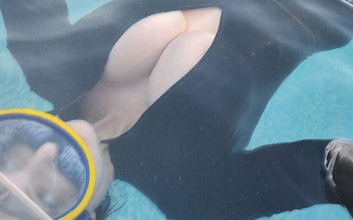 Princess18_: Plavání a zadržuji dech ve velmi studené vodě
