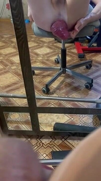 Mă Întind Pe Spate Și Îmi Arăt Prolapsul Anal Când Nu E Nimeni Acasă