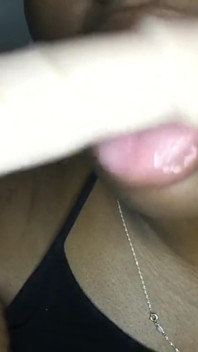 Blowjob-übung, meinen großen dildo zu lutschen