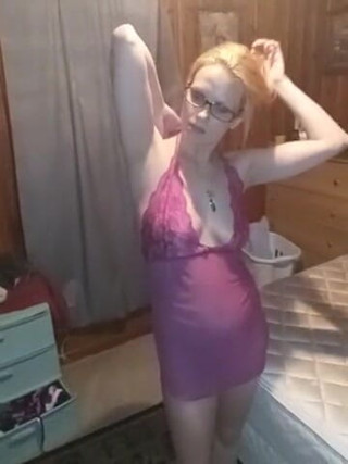 Wife likes to squirt on husband: Żona lubi tańczyć dla mężulek