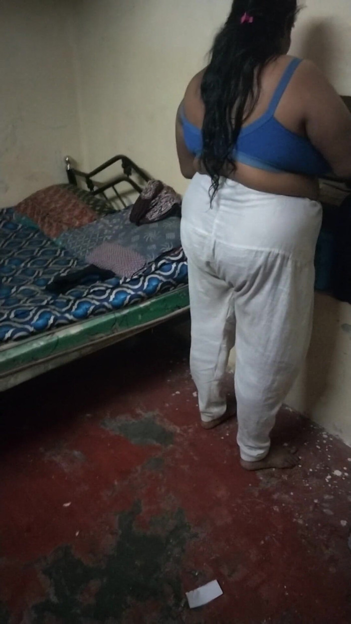 Benita sweety: 说话的热辣礼服穿着