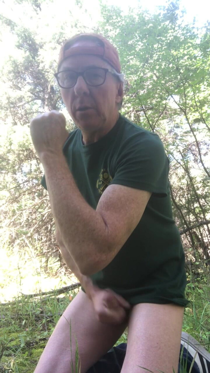 Adam Kaye: Adam Kaye se în munți