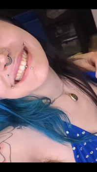 Hi Meow!!! Working My Booty off Tonight- Wyd???