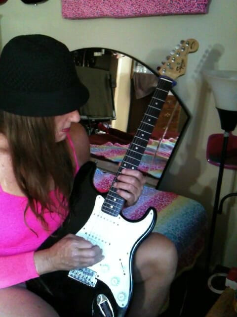 Lizzy Yum vintage and behind the scenes interviews: Lizzy yum vintage e dietro le quinte 32