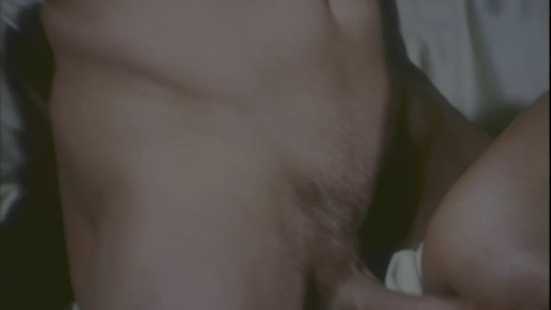 pornitaliangraffiti: Пышная Сара Янг принимает его в задницу от мужа