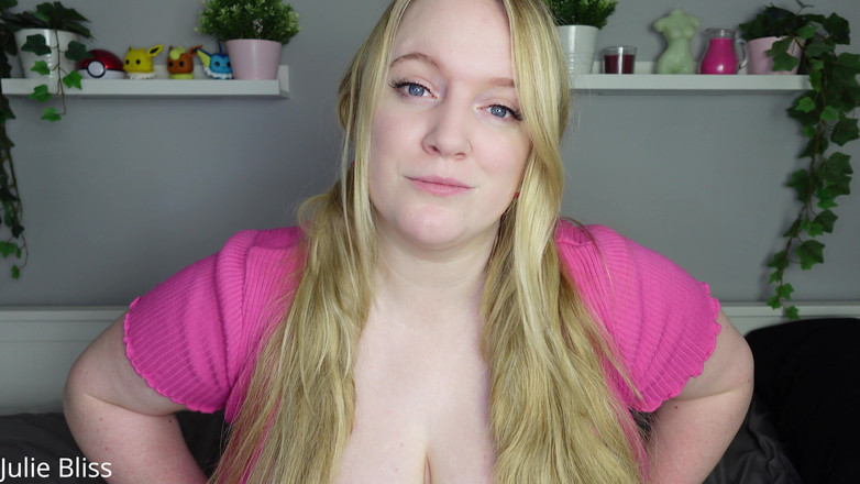 Julie_Bliss: Pirralha meia-irmã dá-lhe um trabalho de pé