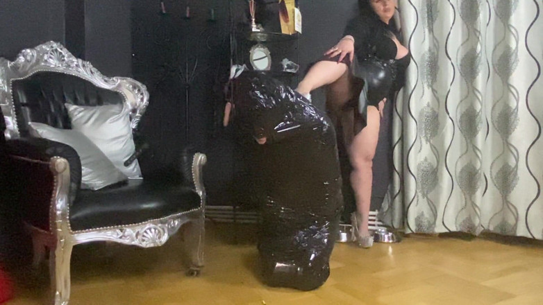 SassyTiff: Mummification slave