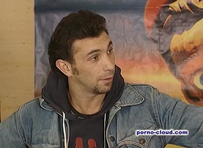 Porno Cloud: Alt und jung fisting-session - DVD