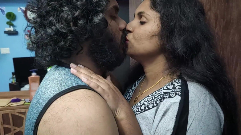 Vaigavarun45: Insegnante di college di mallu caldo romantico cazzo duro a...