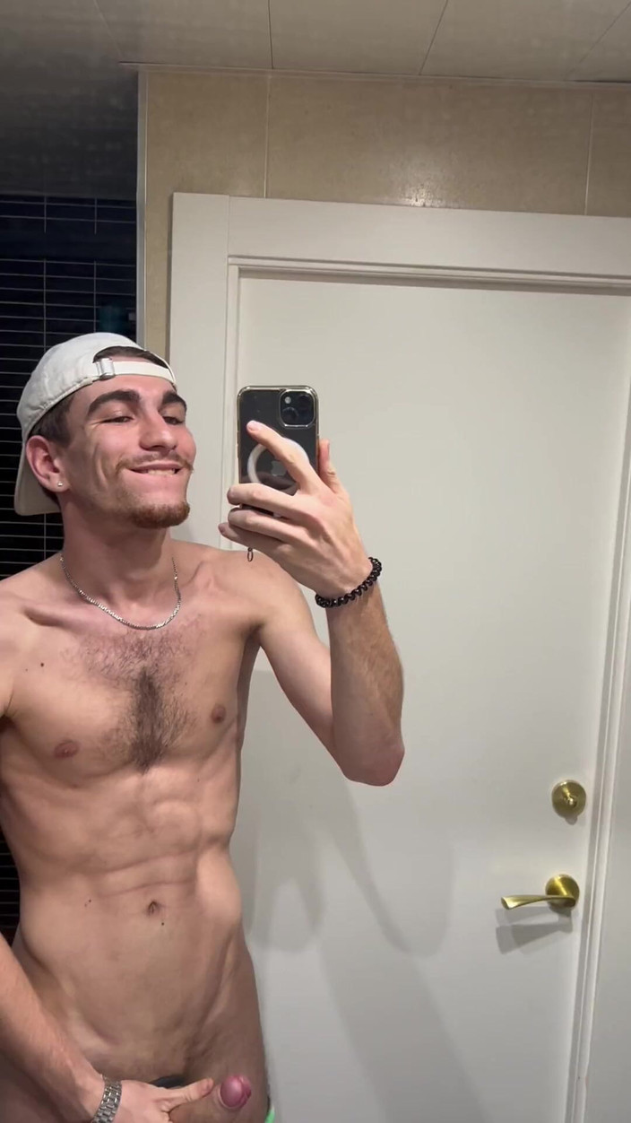 XLNicoo: Das Spielen Mit Meinem Arsch Endet In Einem Abspritzen Unter...