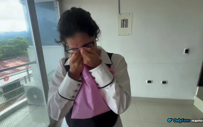 NamiQsein: Surprises Me with a Reverse Blowjob Xd