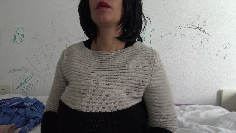 Stepmom Susan: 独身のEは妊娠中にイスタンブールで男性と会いたいと思っています