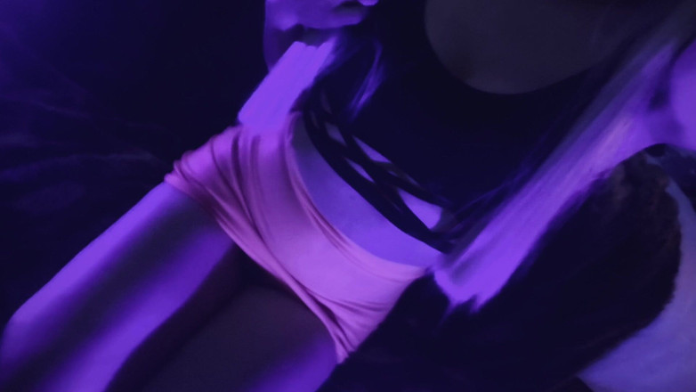 TheRealKittyD: 荡妇娘腔故事心灵操 - 酒吧的家伙