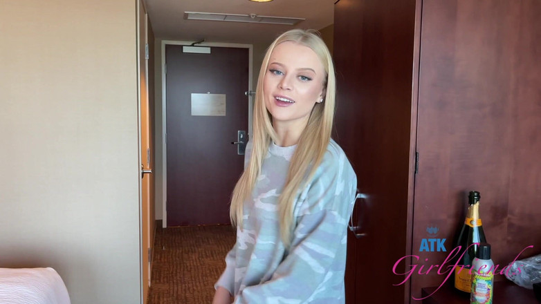 ATK Girlfriends: Rendez-vous virtuel