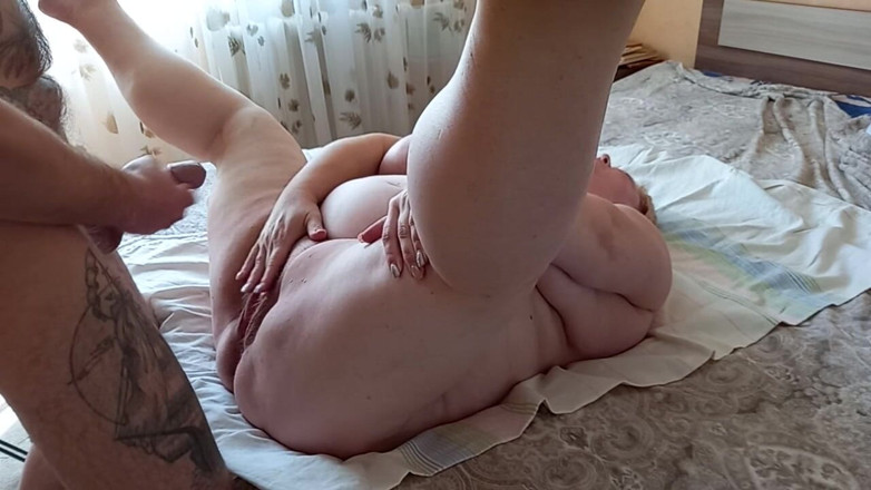 Zona901: Cum on the swollen pussy of a fat woman