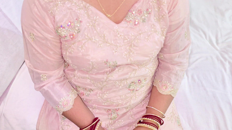 sweetpriya01: Kongkek ibu tiri saya dengan suara kotor sebenar