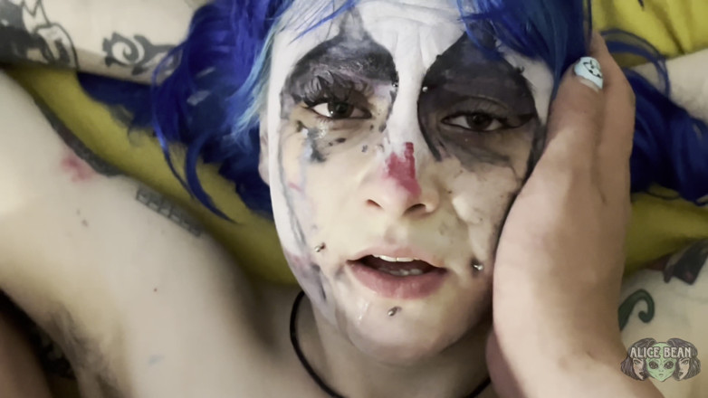 Alice Bean: Sneezy Clown Berkongkek