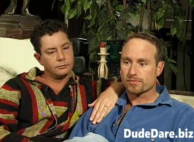 DudeDare: Coppia gay scopa hardcore dopo una profonda intervista