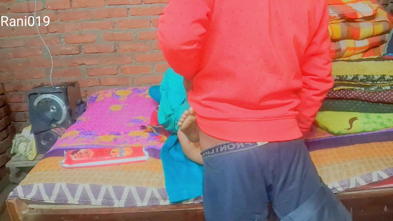 Rakesh: Indian desi hauswaif rani bhabhi ki chudayi дезі індійська бхабхі кі чудайї девар не бхабхі ко гході бана ке Чода