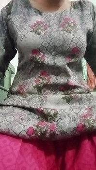 Indian Gay Crossdresser Gaurisissy Looking Like a Housewife in Salwar Kurta XXX