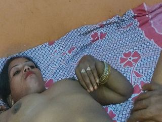 Mamta-Bhabhi-76xx: Indisk hus fru sandar sex video