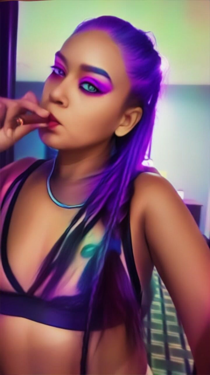ToXxXiicBarbiie: Sexy Ass Latina Smoking Break During Friday Fuck Festival