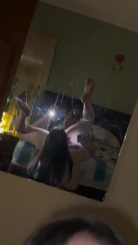 Fac servicii pentru cel mai bun verișoara mea vitregă îmi place să mănânc totul când nimeni nu este prin preajmă