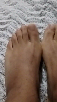 รสนิยมเท้าในเตียงของฉัน: คุณหมกมุ่นกับเท้าอย่างไม่ดีต่อสุขภาพ