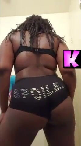 Big black clapping booties: Incrível bunda batendo palmas, episódio 4
